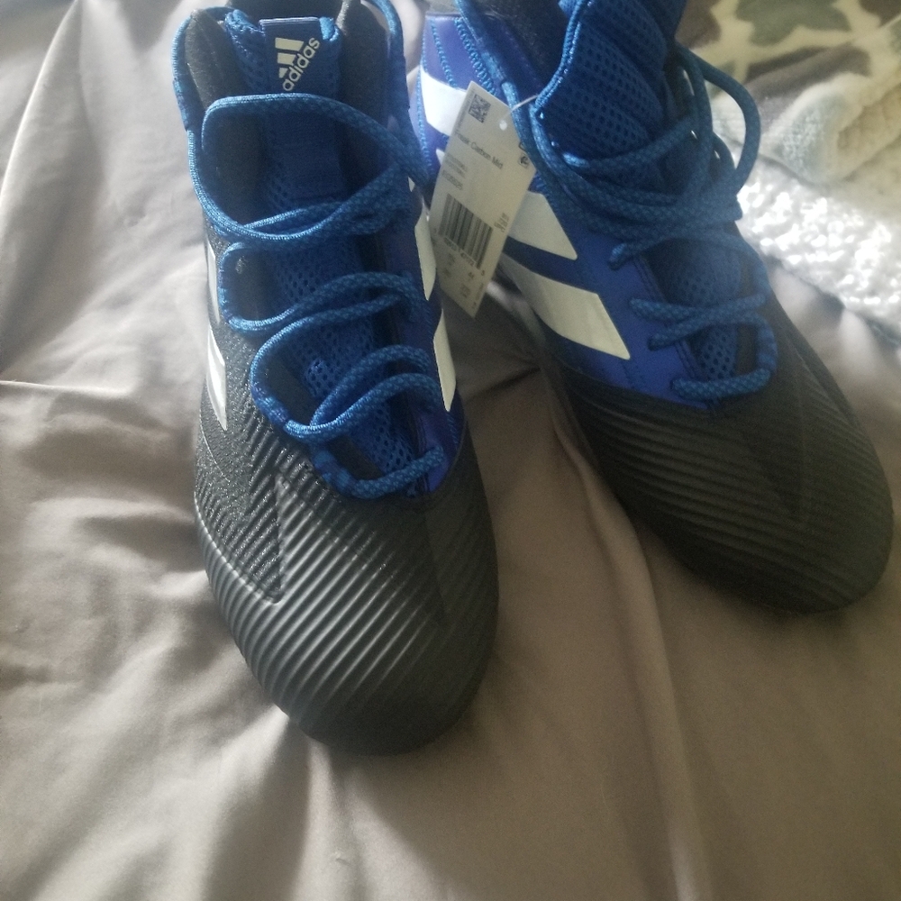 Adidas freak carbon mid mens football cleets